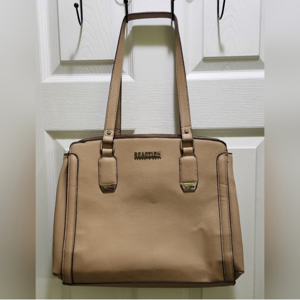 Reaction Kenneth Cole Shoulder Bag